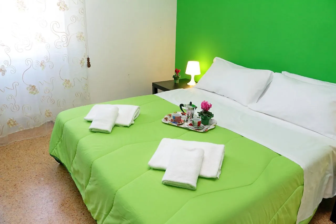Colored Rooms Rzym