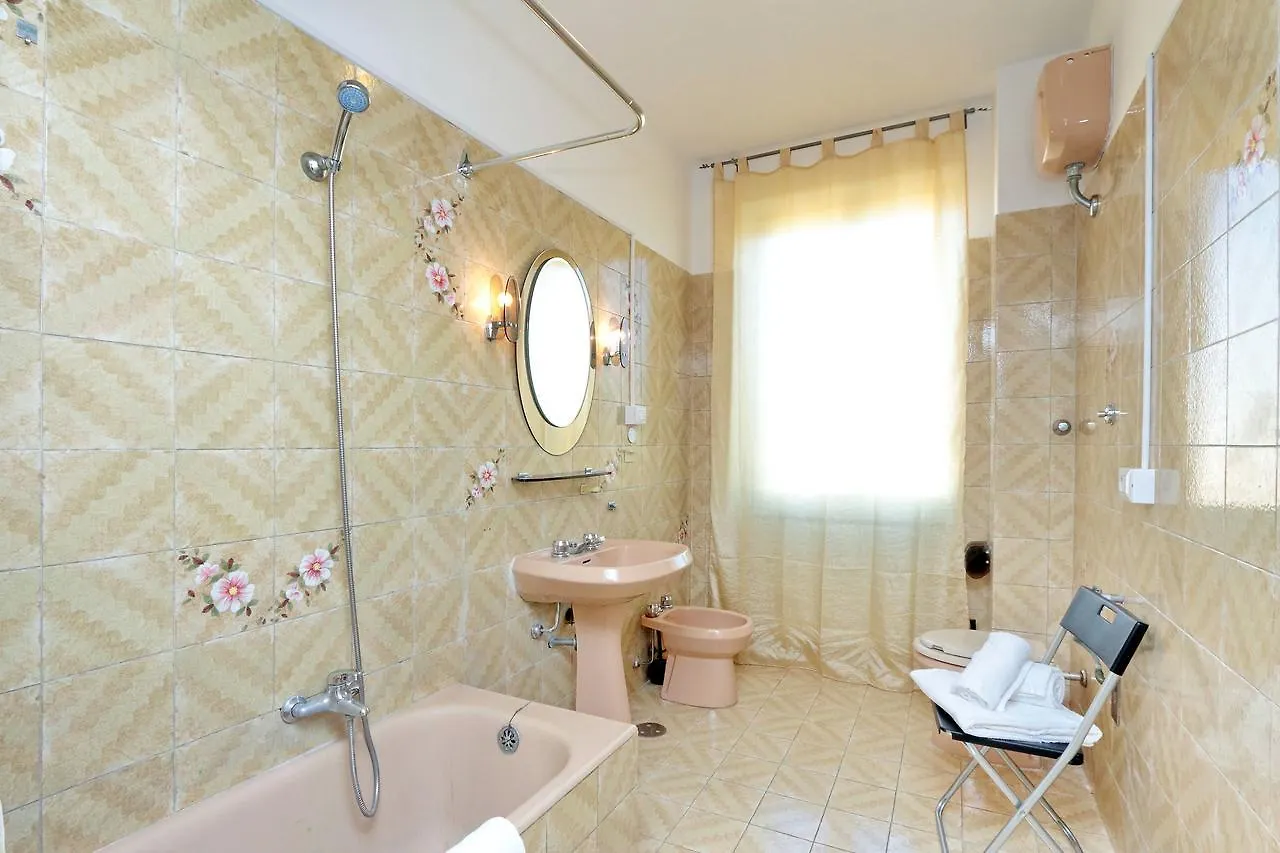 Guest house Colored Rooms Rome Italy
